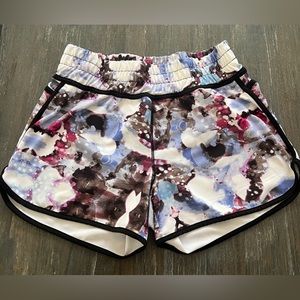 Sans Fifth Ave Blue athletic shorts , size S